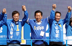 정청래 "李대통령 지지자 투표하면 이겨" 장동혁 "李, 재판 취소하기 위해 특검까지"