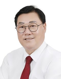 [6·3합천] 김윤철 상대 후보 공개적인 질문에 반박자료 제출…네거티브 공방