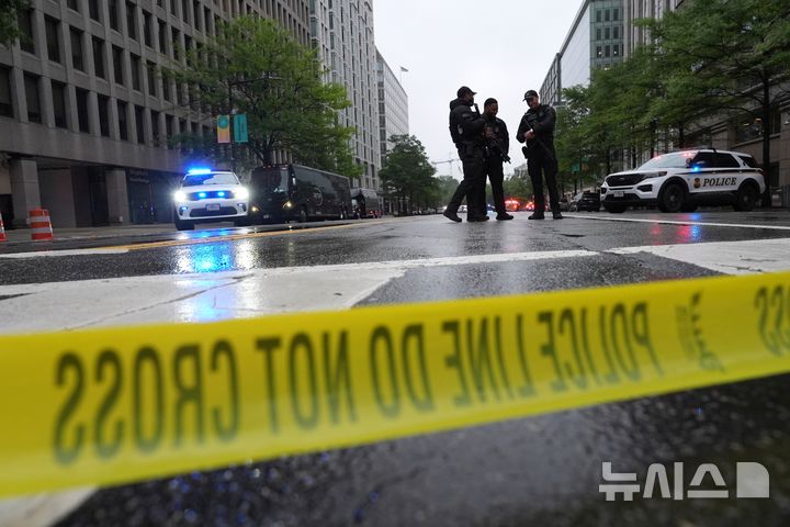 백악관 인근서 총성, 주변 경비하는 경찰
