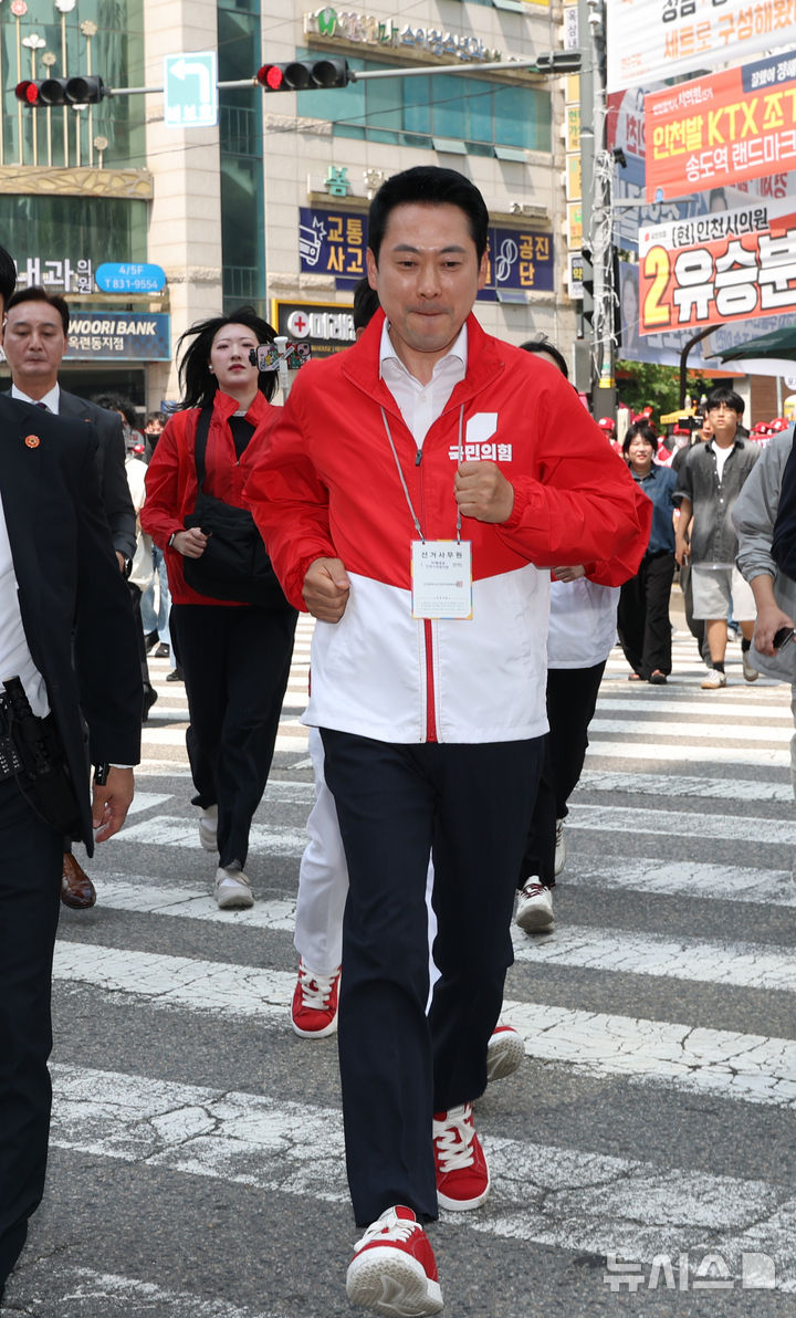 뛰는 장동혁 대표