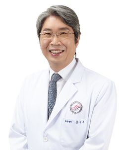 척추외과학회 회장에 김석우 교수…임기 1년