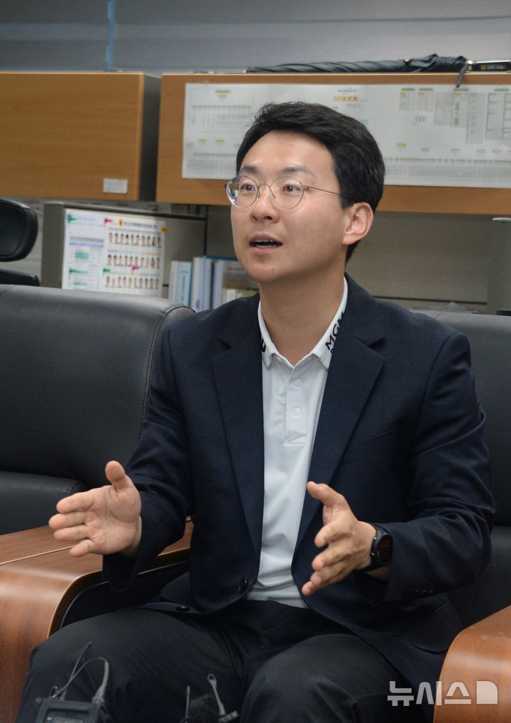박지원 후보, '해외 성매매' 의혹 제기한 당사자 고소