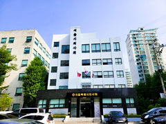 1·2인실 중심 산부인과에 7억 환수…"현실 모르나" 반발