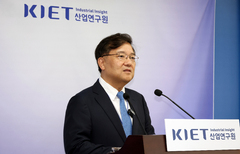 연말 첫 '평화경제특구' 지정…"기존 인센티브론 안돼"