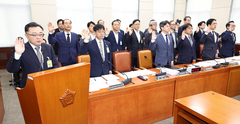엎친 데 덮친 서울시, 철근 누락 논란 속 고가차도 붕괴