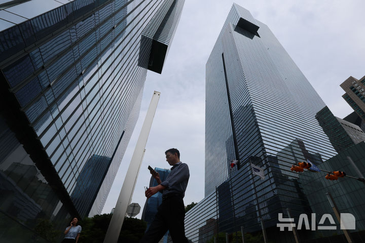 삼성전자 노조 투표율 90%…노노갈등 지속