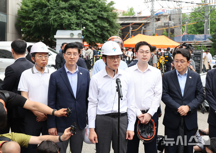 서소문 고가차도 붕괴 현장 찾은 정원오