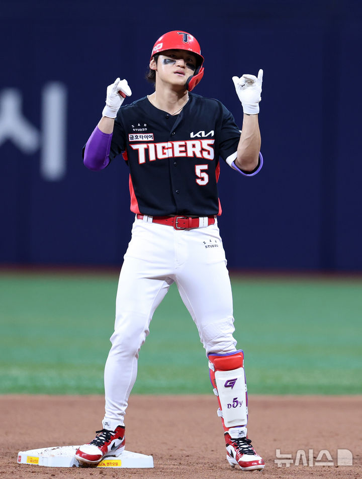 2사 만루에서 싹쓸이 2루타 날린 김도영