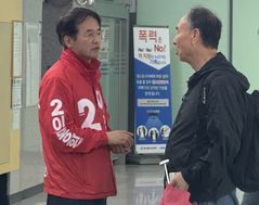 [6·3고양]이동환, 출근길 표심 공략…"시민 안전한 일상 최선"