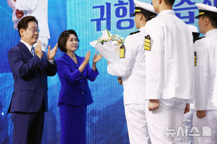 이재명 대통령, 바다의 날 기념식 참석 "해양강국 도약 앞당길 것" [뉴시스Pic]
