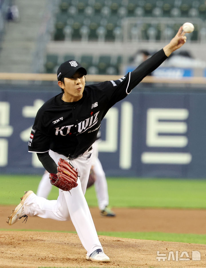 프로야구의 치열한 승부와 배재고 야구부의 징계 감경 소식