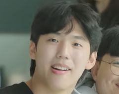 '배우상' 지예은 26세 남동생 화제…'유재석 캠프' 출연
