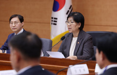 국민연금, 국내주식 비중 확대 논의…정은경 "금융시장 영향 고려"