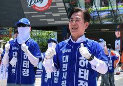 [6·3대전]허태정 "야구장 증설" vs 이장우 "계룡스파텔 사수"