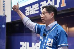 김경수 도지사 후보, '경남 전기택시 비중 10→30% 확대' 공약
