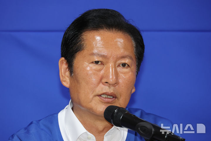 충남 찾은 정청래 "윤석열·이명박·박근혜 선거전 등판은 국민 무시" [뉴시스Pic]