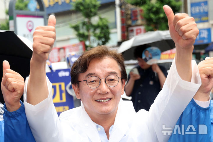 전재수 민주당 부산시장 후보, 막판 지지호소 [뉴시스Pic]