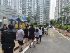 "어떻게 용지가 없나"…투표용지 동난 송파 투표소 '아수라장'[6·3지방선거]