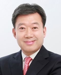 [당선인 인터뷰]남한권 울릉군수 "공항 개항 등 중단 없는 군정 이끌겠다"