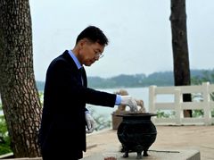 김중남 당선인 "행복한 강릉 만들 것"…오죽헌 분향