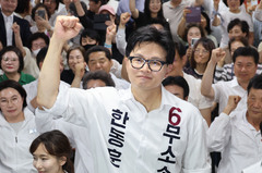 부산 북갑 당선 한동훈 "보수 재건하고 이재명 정권 폭주 제어하겠다"(종합)