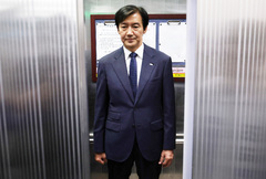 조국혁신당 "조국 전 대표, 8월 전당대회 불출마 예정"