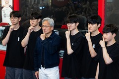 "K-게이머가 날 키웠다"…젠슨 황, 입국 첫발에 페이커 찾은 이유