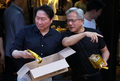 젠슨 황-최태원, 깐부치킨서 오늘 저녁 회동…'형님 회동' 이후 재회