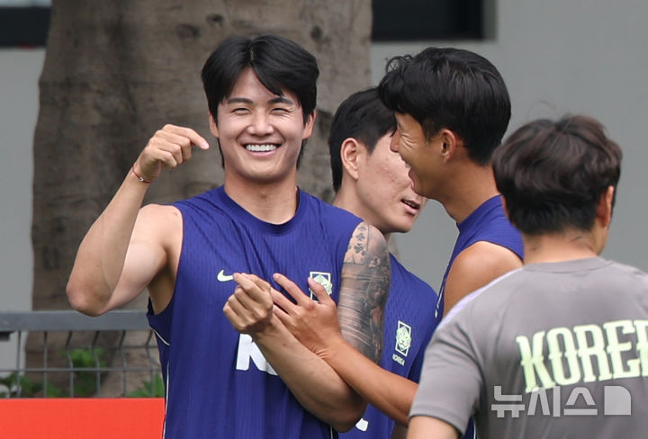 배준호 '여기 봐주세요'