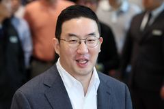 LG家 김영식 여사, 구광모 상대 파양 소송 패소…"끝까지 방법 찾을 것"(종합)