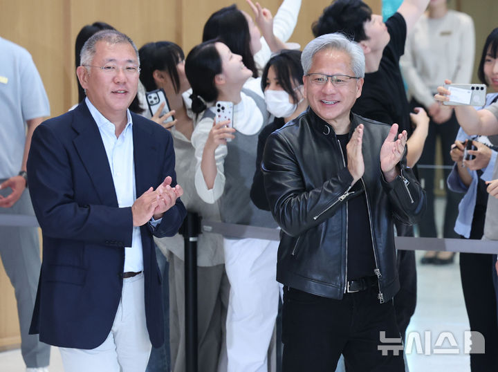 정의선, 젠슨 황에 새만금 투자 참여 제안 [뉴시스Pic]
