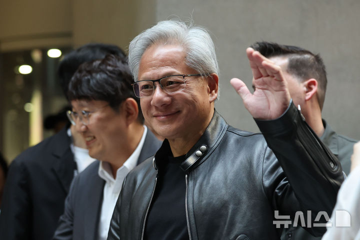 네이버·엔비디아 'AI 팩토리' 어디에…'RE100' 품은 지방 주목