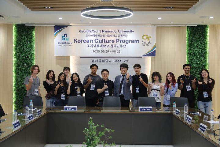 associate_pic4