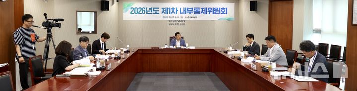 associate_pic4