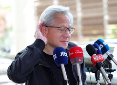 젠슨 황, '자율주행 빅뱅' 시동…"'모빌리티 우군' 현대차·LG와 동맹 굳혀"[젠슨황 방한 4대 키워드④]