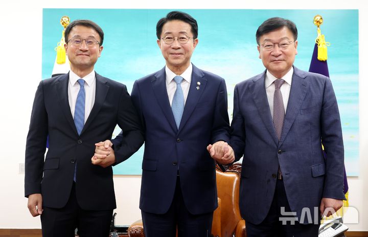 조 의장, 국힘에 상임위원 선임 명단 보내…"29일까지 의견 달라" 공문