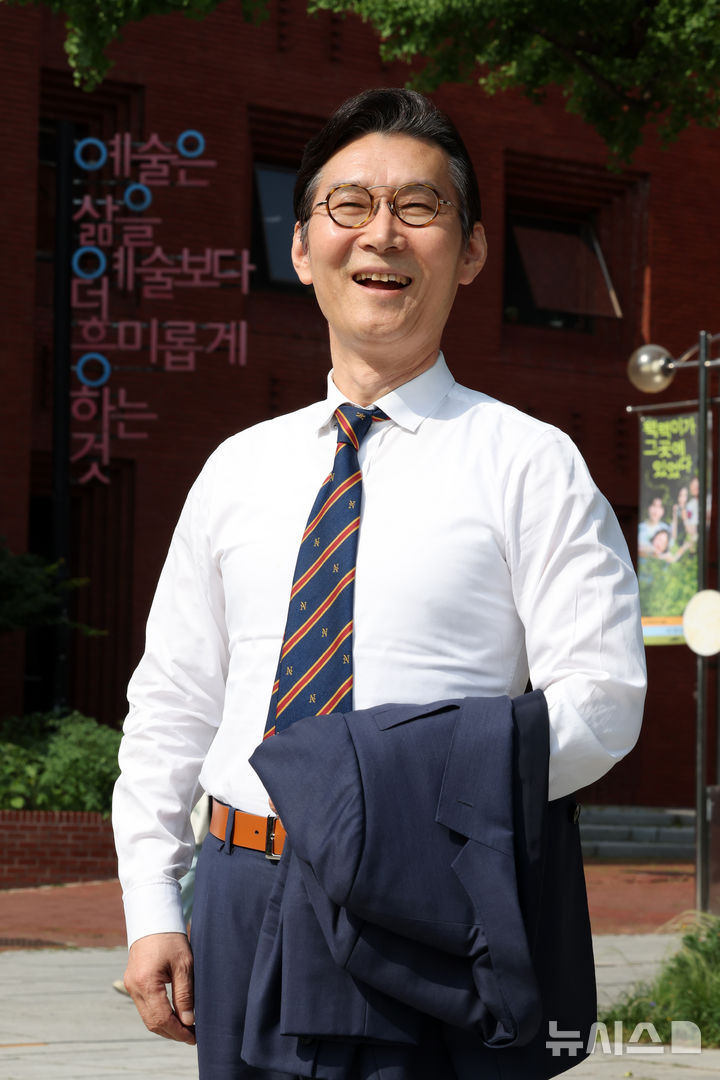 이범헌 예술위원장 