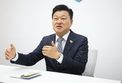 [인터뷰]신용한 충북지사 당선인 "민생·실용으로 도민과 함께"
