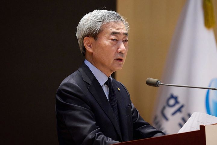 고환율·고물가 시름…'7월 금리인상론' 무게