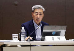 신현송 "목표치 상회하는 물가…기준금리 인상 필요"