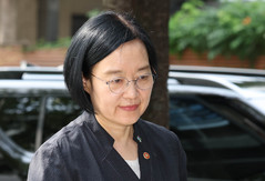 한성숙 총리 후보자, 인사청문회 준비사무실 출근