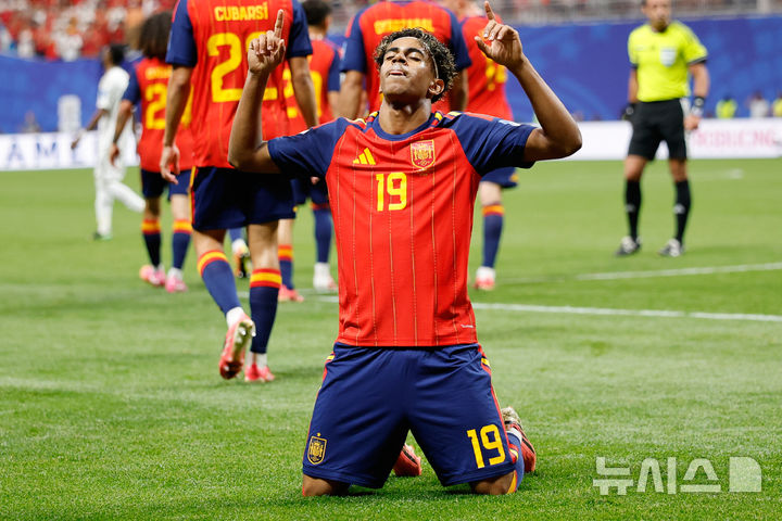 스페인 축구대표팀, 야말의 데뷔골로 사우디아라비아에 대승