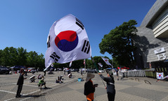 [단독]점거된 '잠실 개표소', 대관료 1500만→1억756만원…법적다툼 우려도