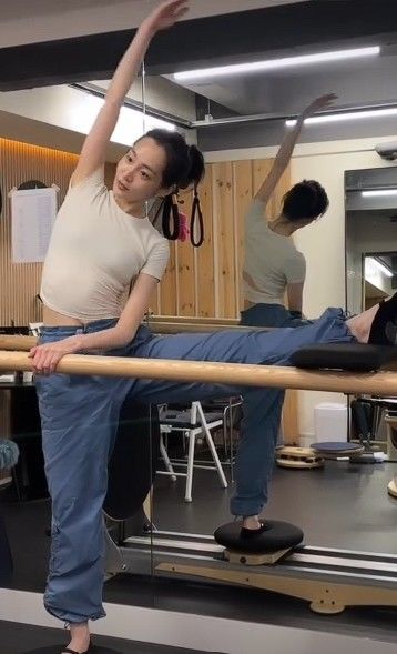 김민하, 다리 어디까지 올라가…놀라운 유연성 자랑
