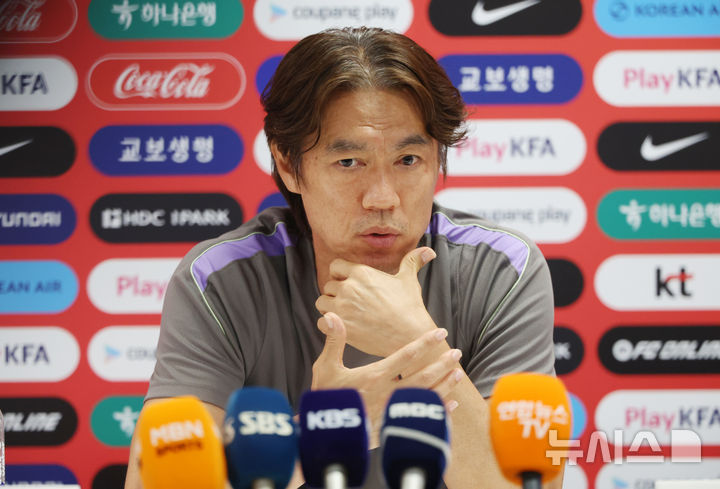 한국 축구대표팀, 월드컵 32강 진출 위기와 선수단 내분설 부인