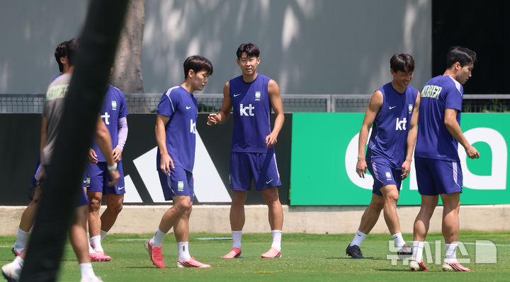 훈련하는 대한민국 축구 대표팀