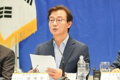 [인터뷰]전재수 부산시장 당선인 "취임 첫 100일 민생 올인"