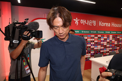 '계란·호박엿' 악몽 반복될까…홍명보 귀국에 경찰 경계 강화(종합)