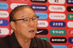 32강 진출 실패 사과하는 박항서
