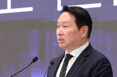 최태원 회장, 오늘 美나스닥 무대 오른다…"SK하이닉스 상장으로 AI 비전 제시"